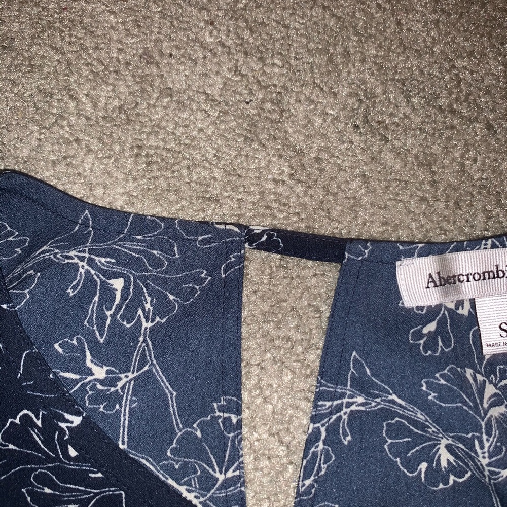 Tank top - Picture 3 of 3